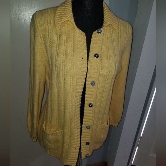 Vintage yellow cardigan crochet no tag - Picture 2 of 12